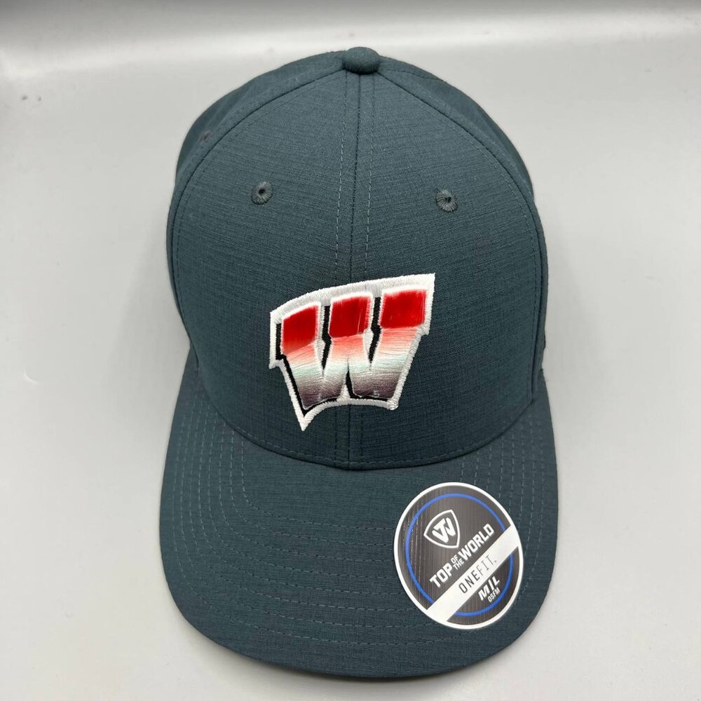 Wisconsin Badgers Hat Men M-L Blue Top of the World NCAA Stretch Fitted Cap New